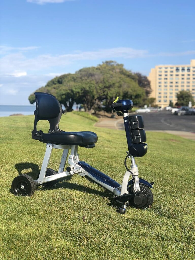 iLiving V8 Foldable Electric Mobility Scooter